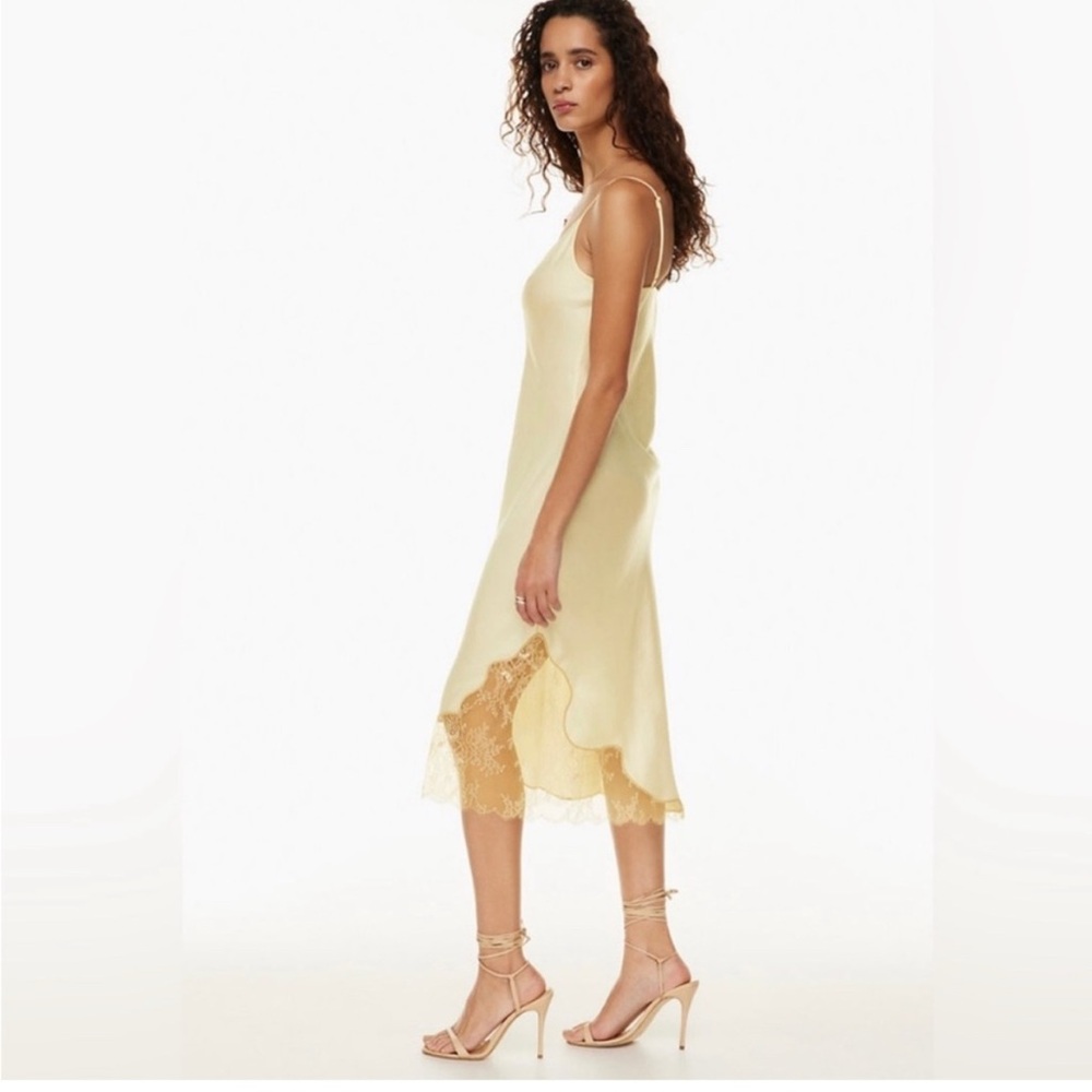 Wilfred Sonnet Slip Midi Dress Date Lace Sexy Aritzia Creme Tan Small Minimal
